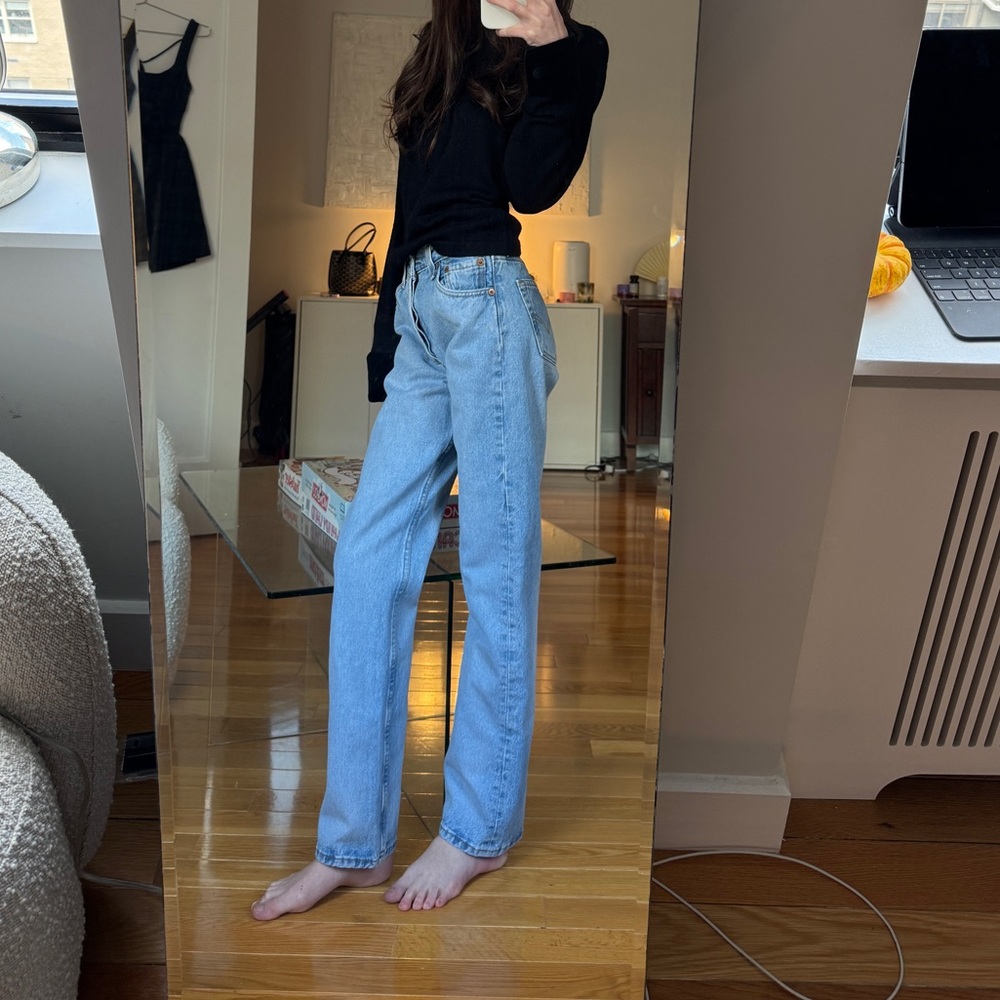 VTG Levi's 501 Light Blue Straight Leg Women's Jeans